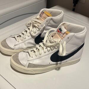 Nike Vintage Blazer White and Black High-Top Athletic Shoes